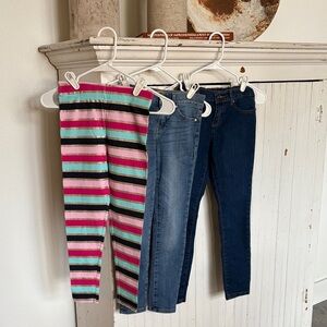 Lot (3 pieces) Girls (size 8) jeans and leggings